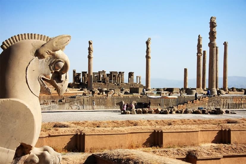 تور تاریخی تخت جمشید